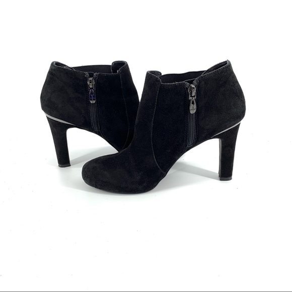 Tahari ‘Suzi’ Black Suede Bootie - Picture 4 of 8